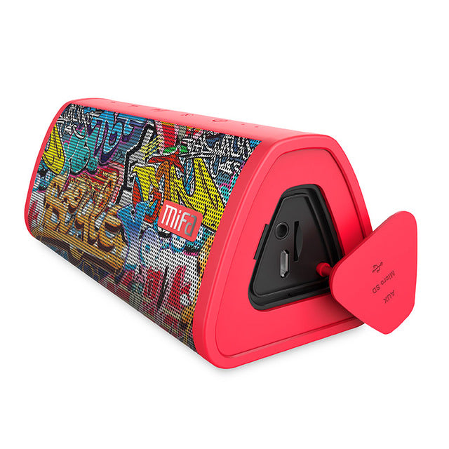 Portable Wireless Waterproof Travel Loudspeaker